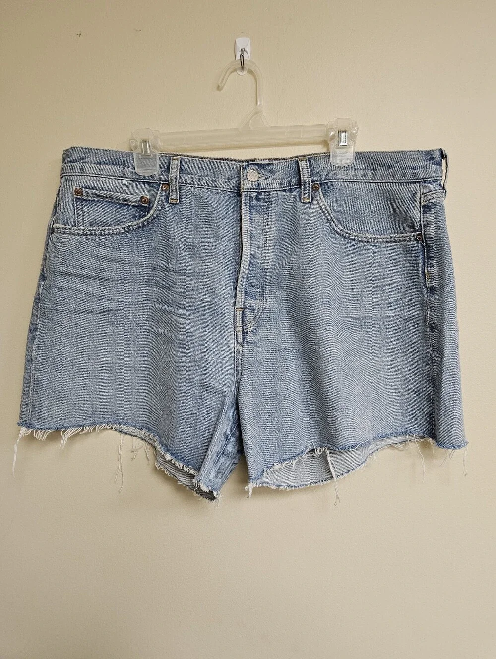 AGOLDE Denim Parker Long Jean Shorts Light Blue Wash Size 34 Frayed Hem